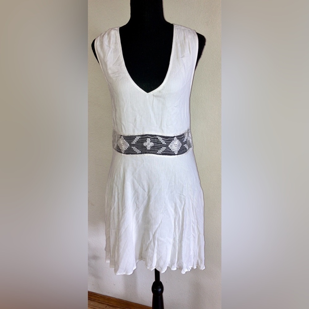 Free People Summer Feeling Dress Ivory White Crochet Dress size Medium - Picture 9 of 11